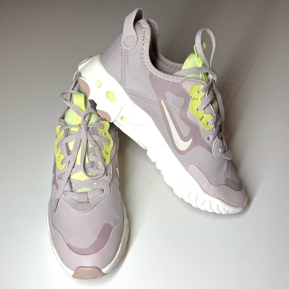 Nike React Art3mis Sport Sneaker CN8203-003  Violet Running Athetic Size- 8.5 - Picture 7 of 10